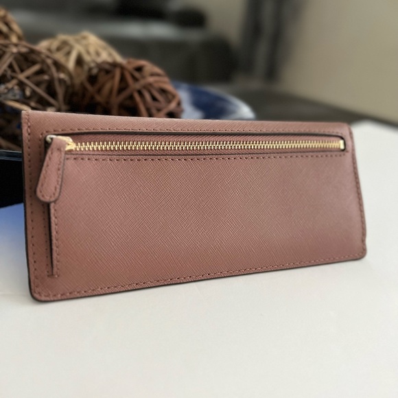 Michael Kors Dusty Rose Flap Wallet - Picture 2 of 9